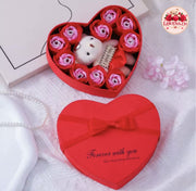 Herzbox mit Teddybär & Rosen – Forever With You