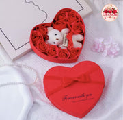 Herzbox mit Teddybär & Rosen – Forever With You